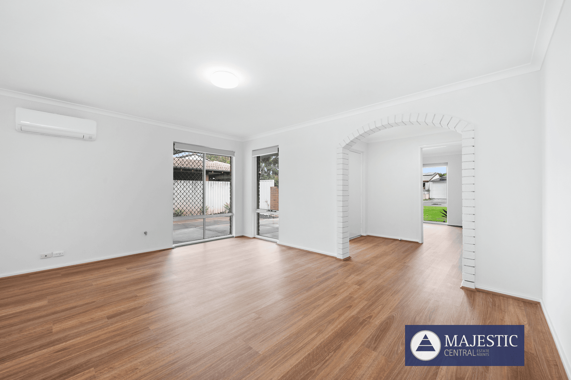 28 Tullamore Ave, Thornlie, WA 6108
