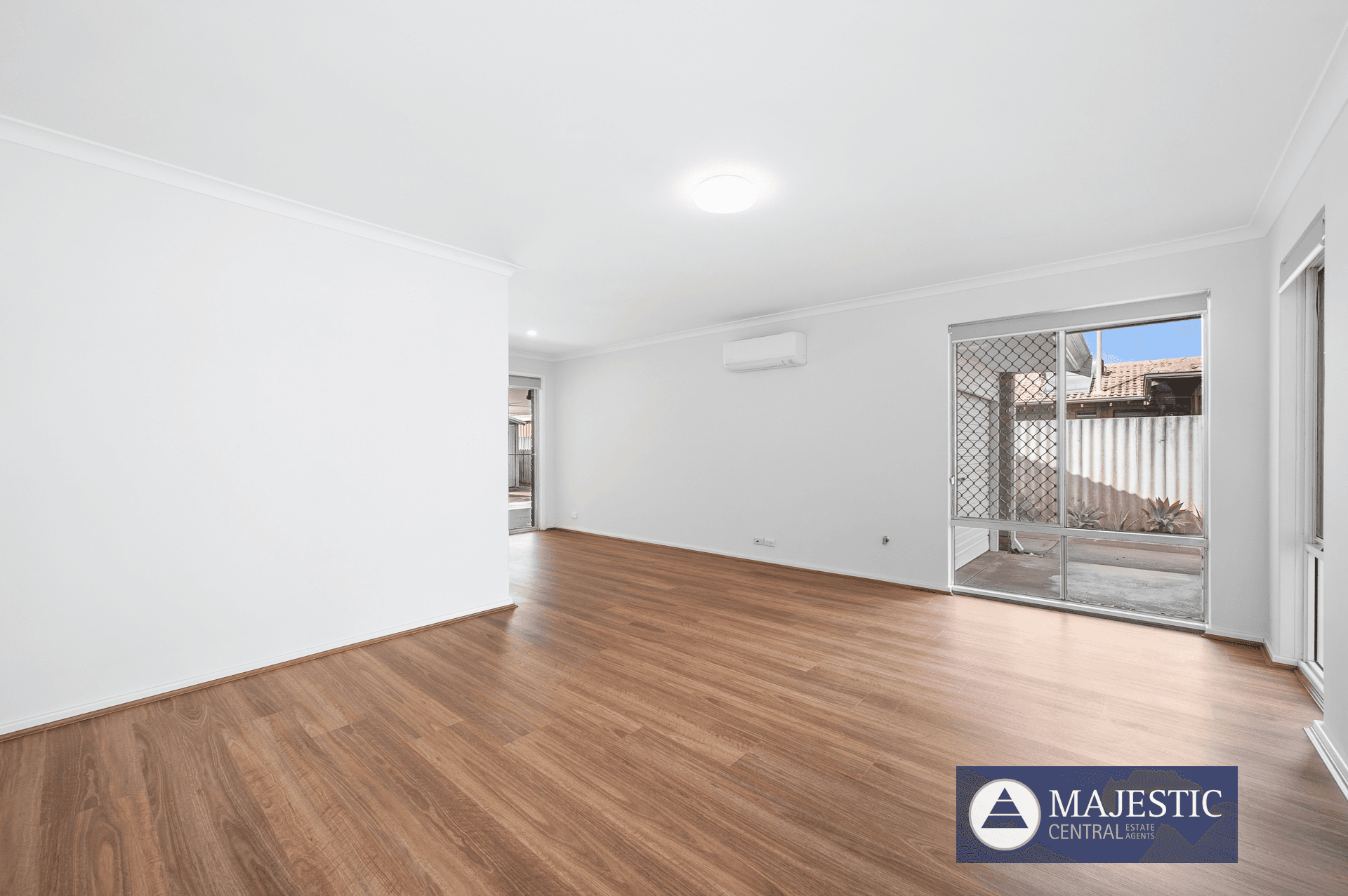 28 Tullamore Ave, Thornlie, WA 6108