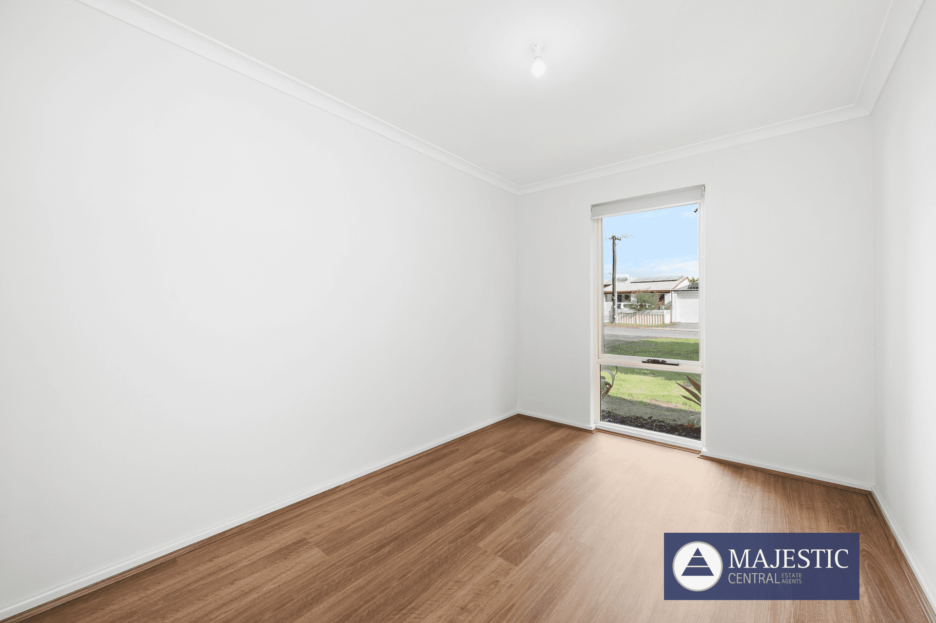 28 Tullamore Ave, Thornlie, WA 6108