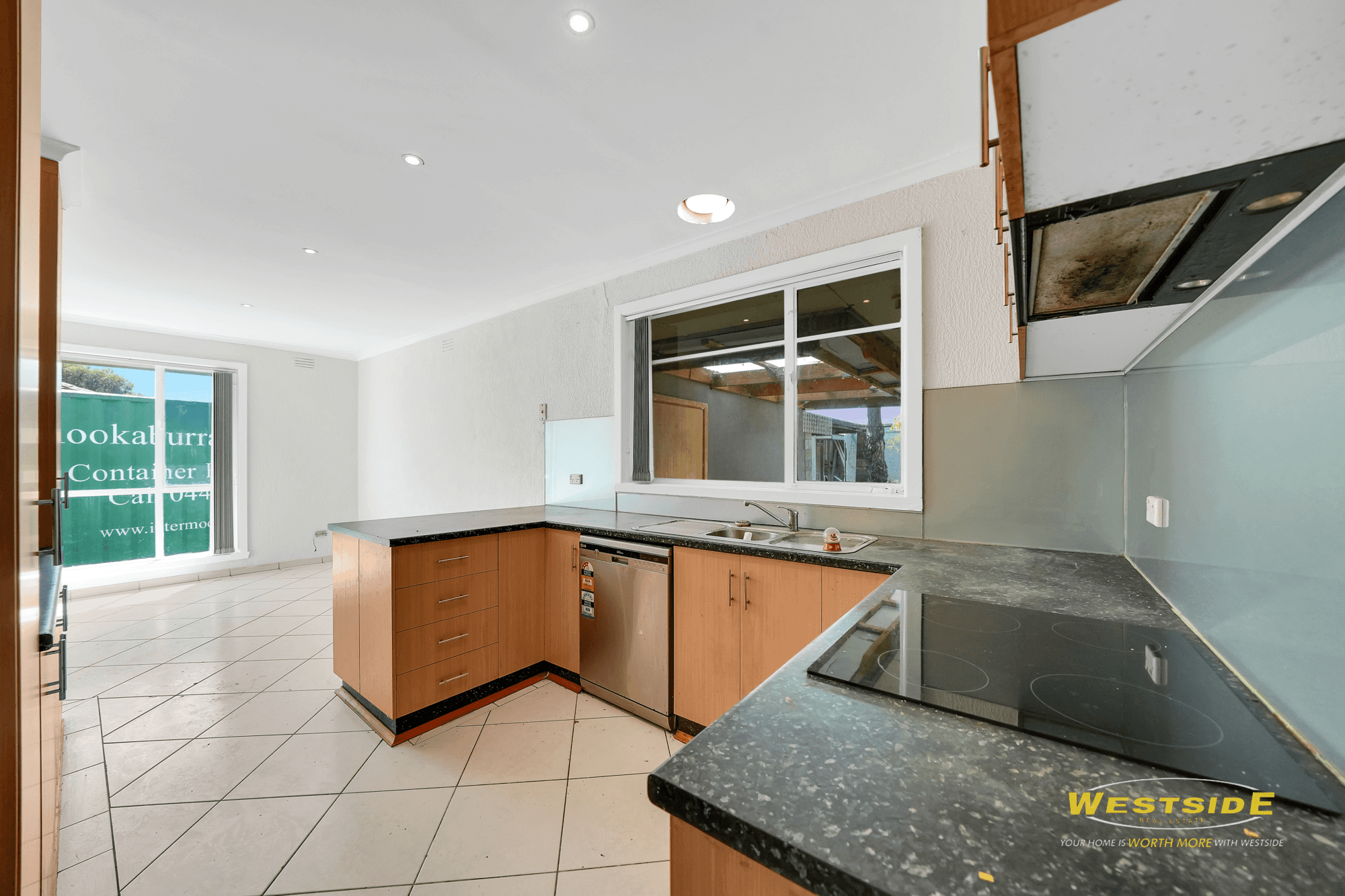 2 Kings Road, ST ALBANS, VIC 3021