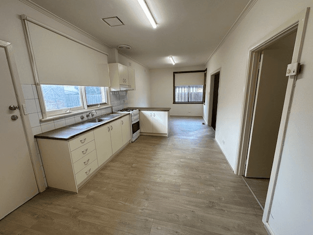 156 Station Street, THOMASTOWN, VIC 3074