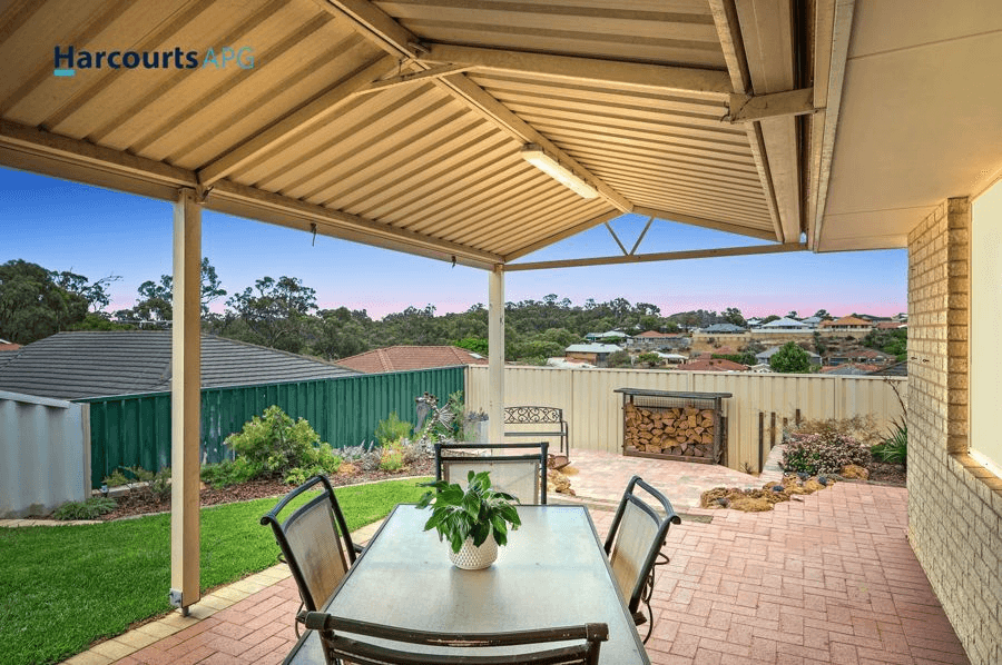 13 Lefroy Place, USHER, WA 6230