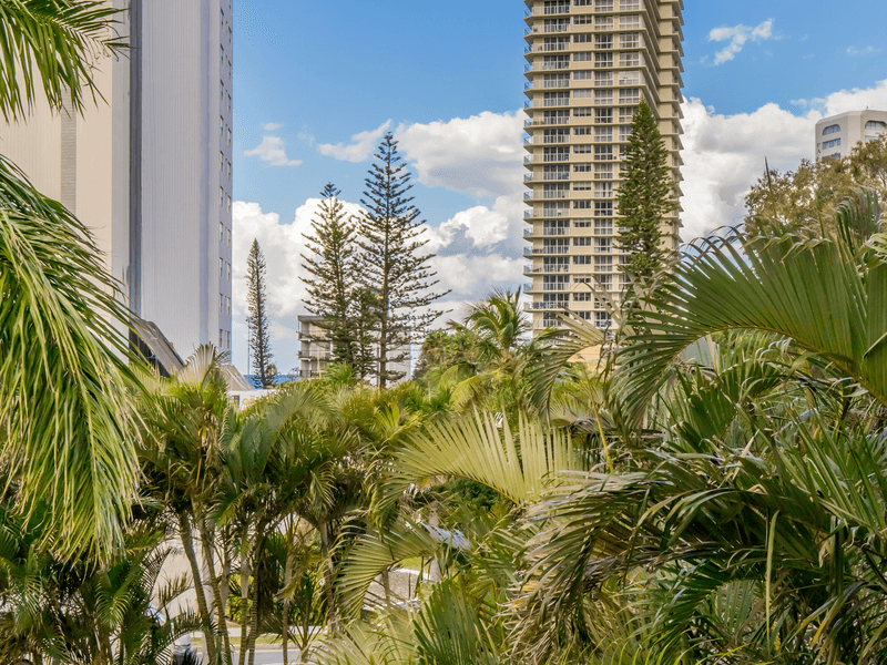 21/140 Ferny Avenue, SURFERS PARADISE, QLD 4217