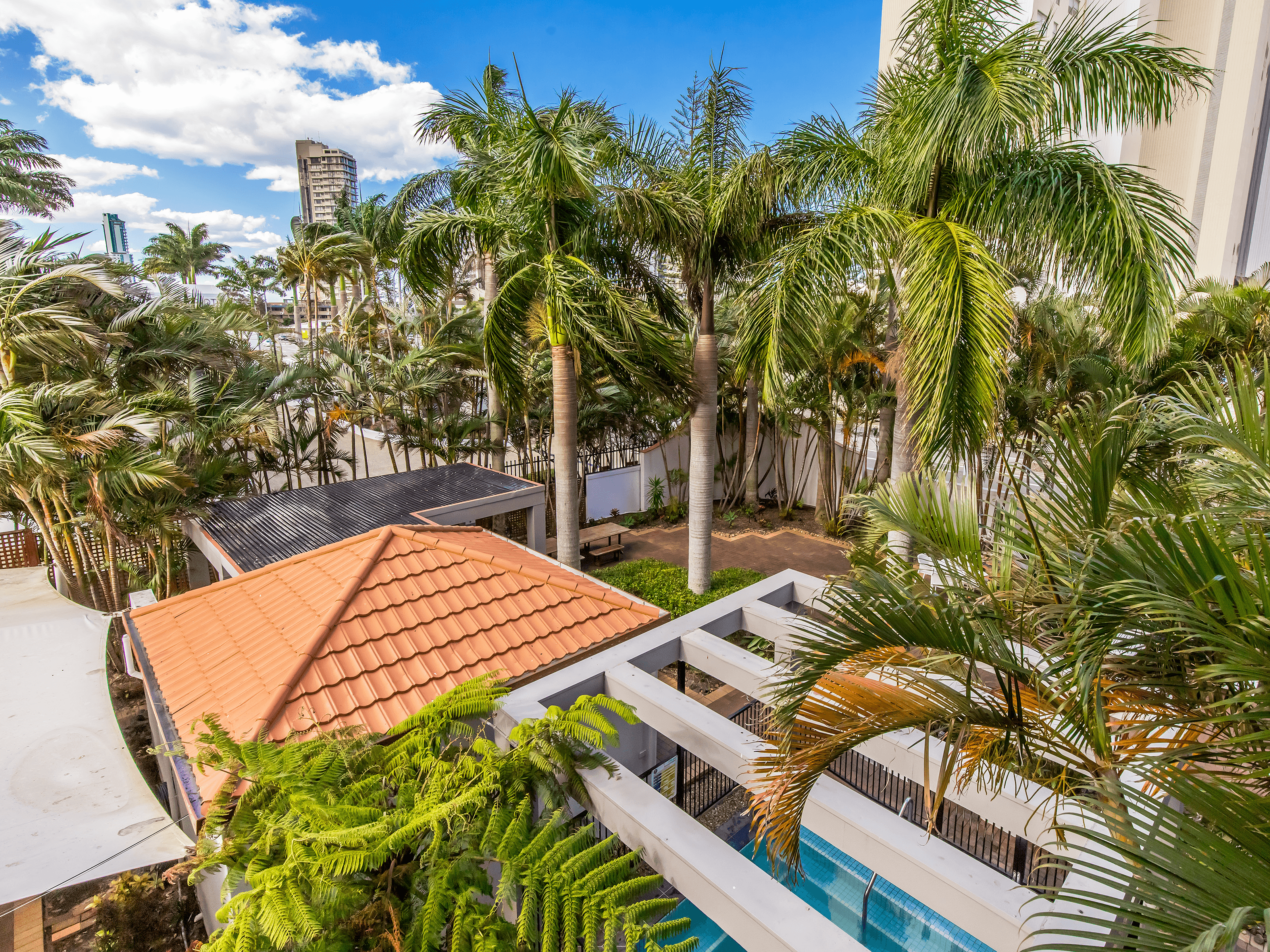 21/140 Ferny Avenue, SURFERS PARADISE, QLD 4217