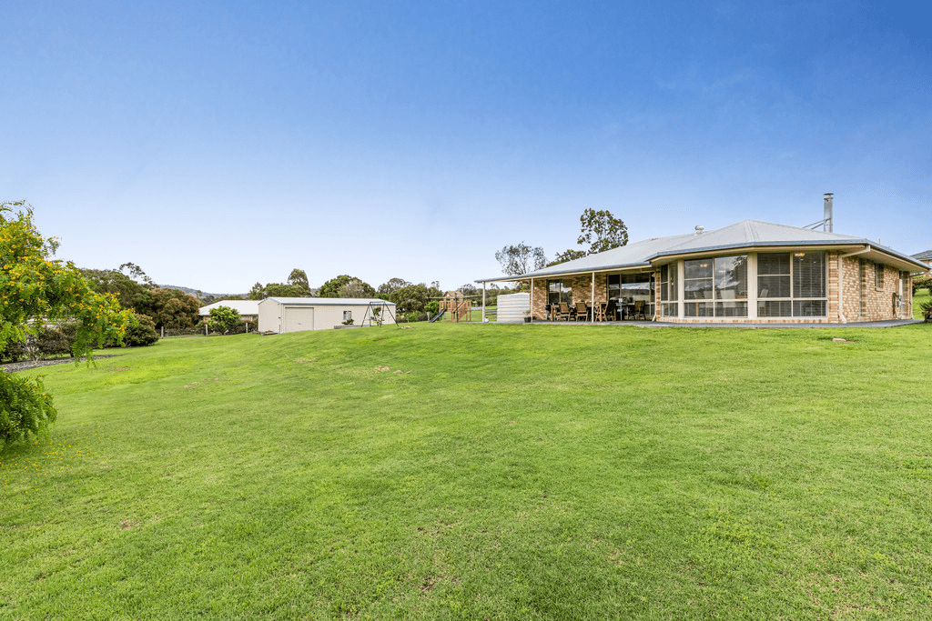 1 Hazelmere Court, HODGSON VALE, QLD 4352