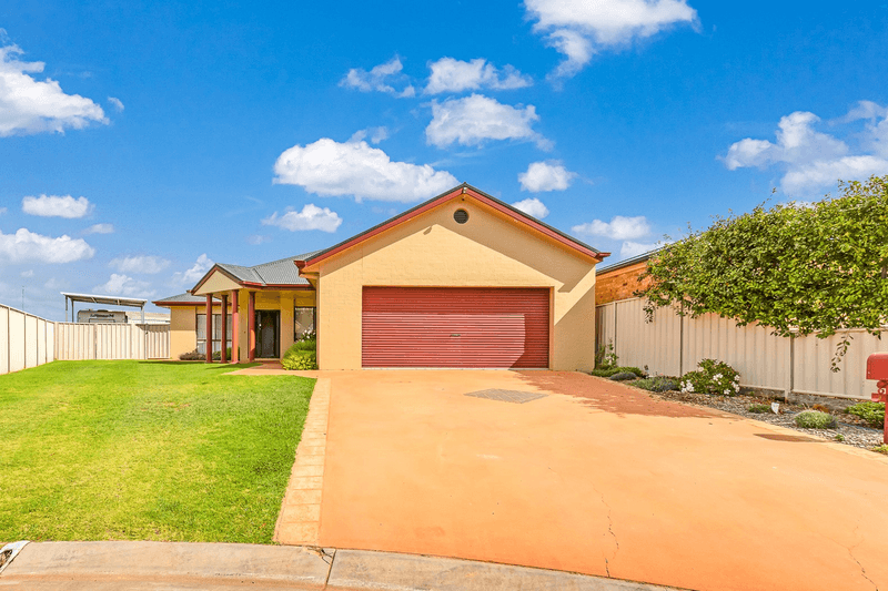 9 Charlton Court, ECHUCA, VIC 3564