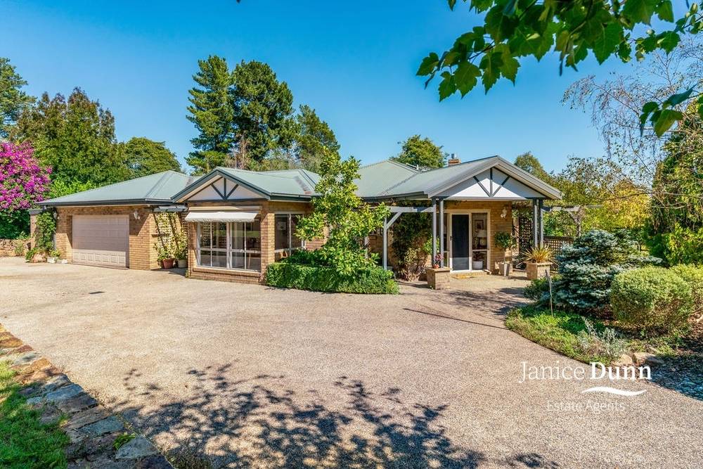 8 Rock Lodge Court, Frankston South, VIC 3199