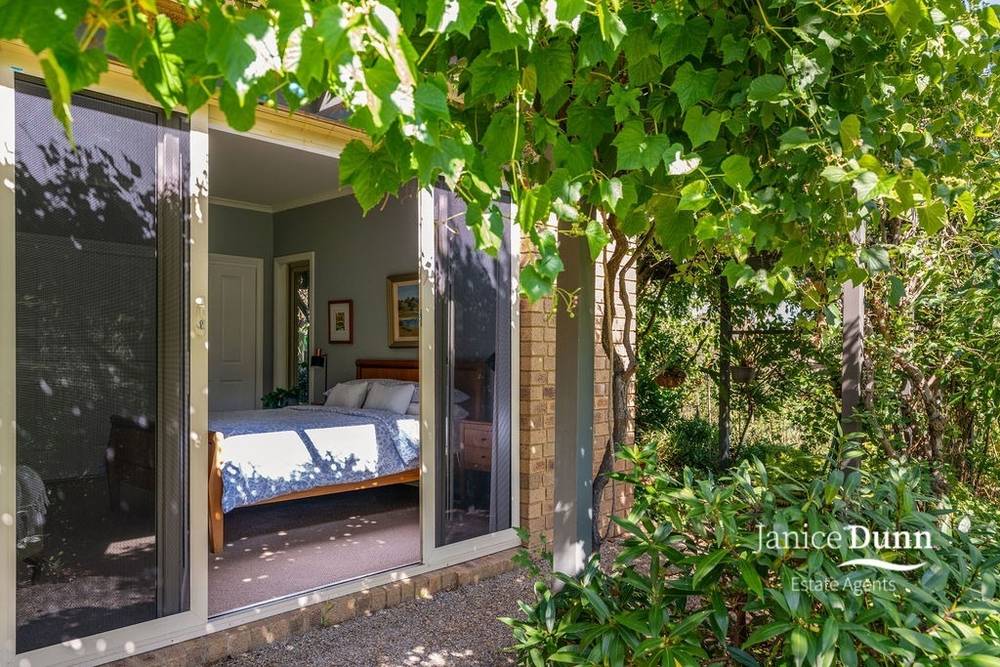 8 Rock Lodge Court, Frankston South, VIC 3199