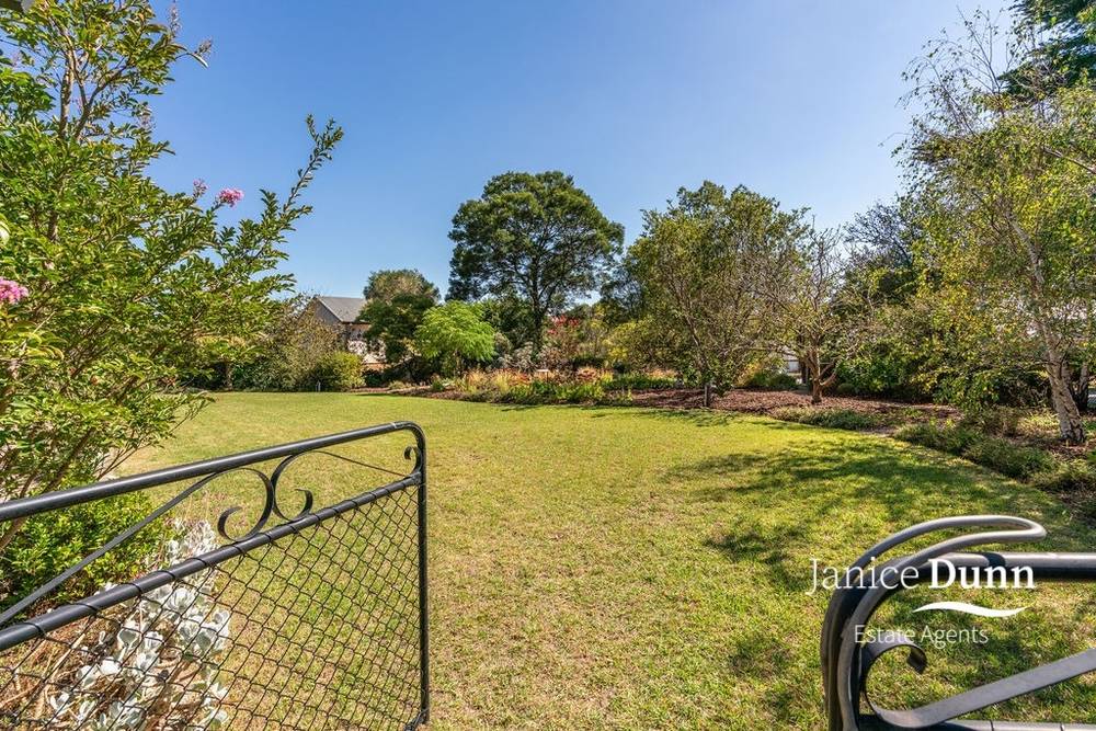 8 Rock Lodge Court, Frankston South, VIC 3199
