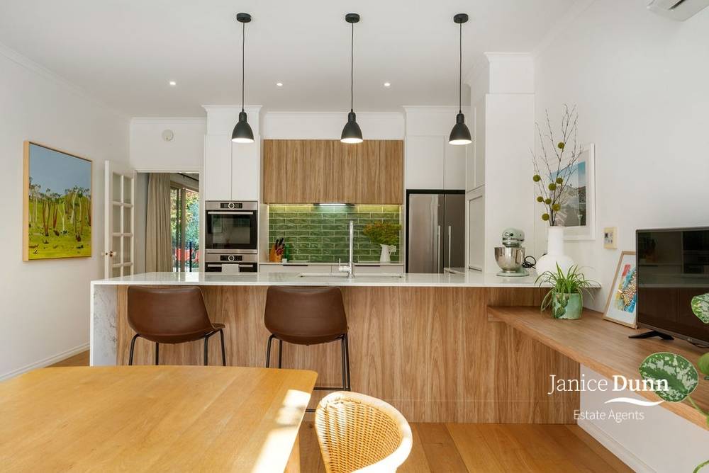 8 Rock Lodge Court, Frankston South, VIC 3199