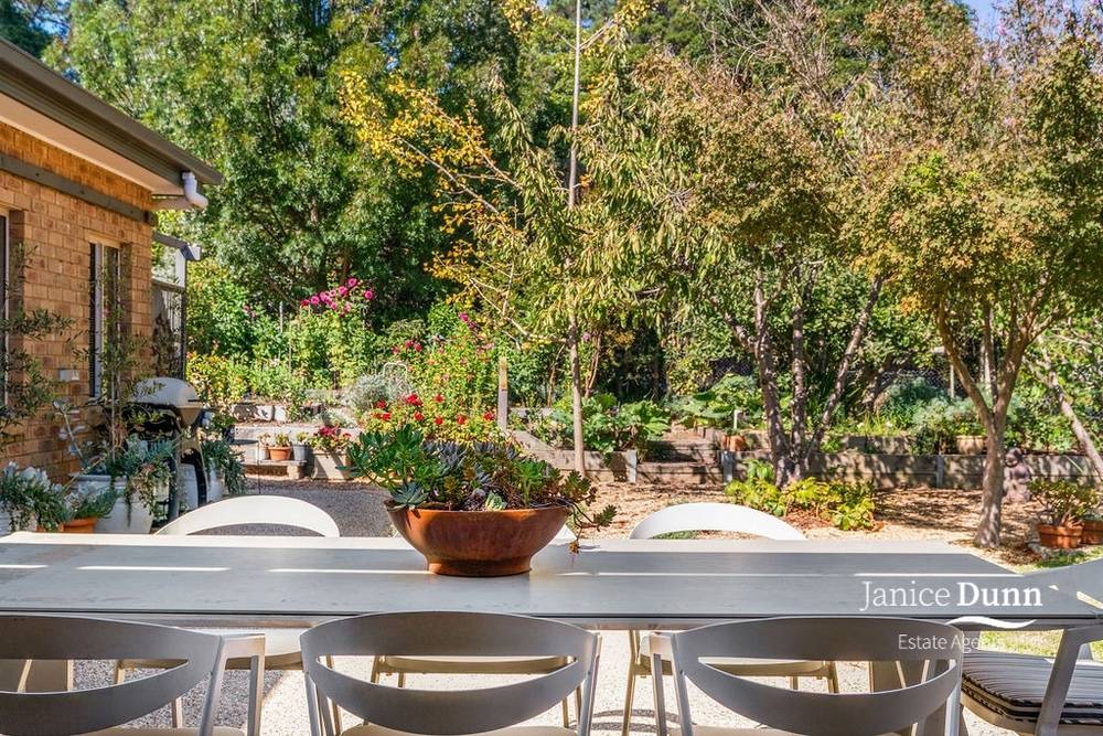 8 Rock Lodge Court, Frankston South, VIC 3199