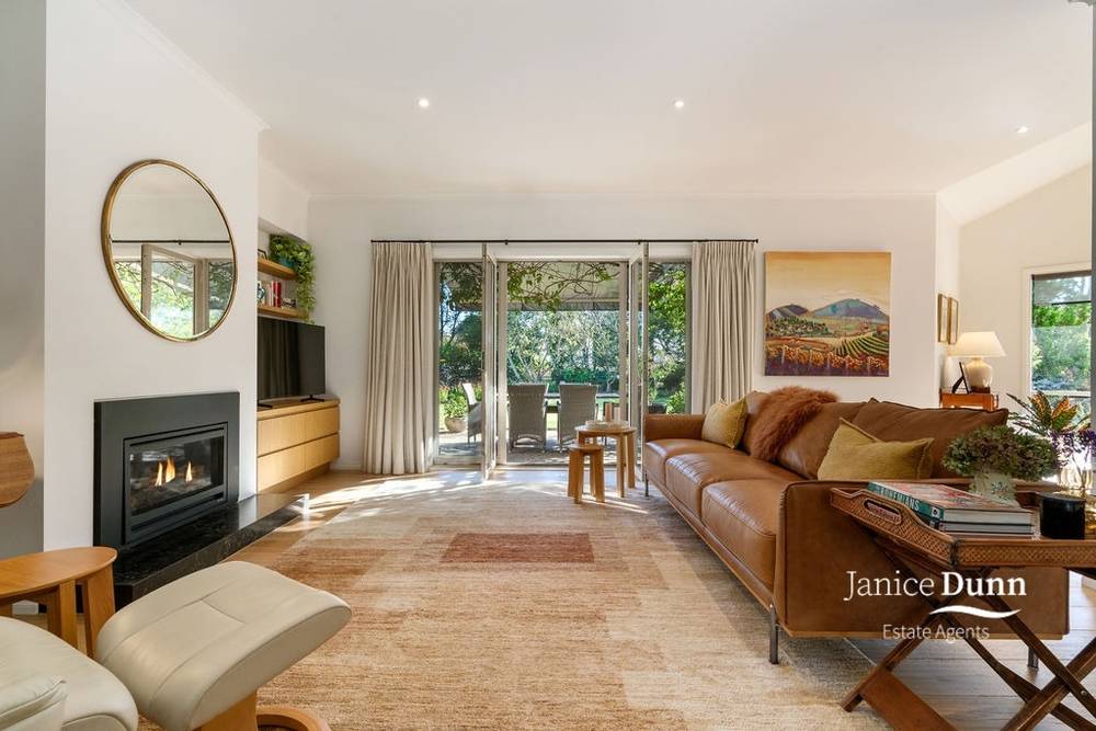 8 Rock Lodge Court, Frankston South, VIC 3199
