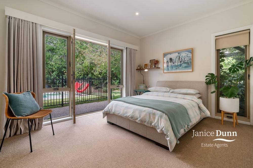 8 Rock Lodge Court, Frankston South, VIC 3199
