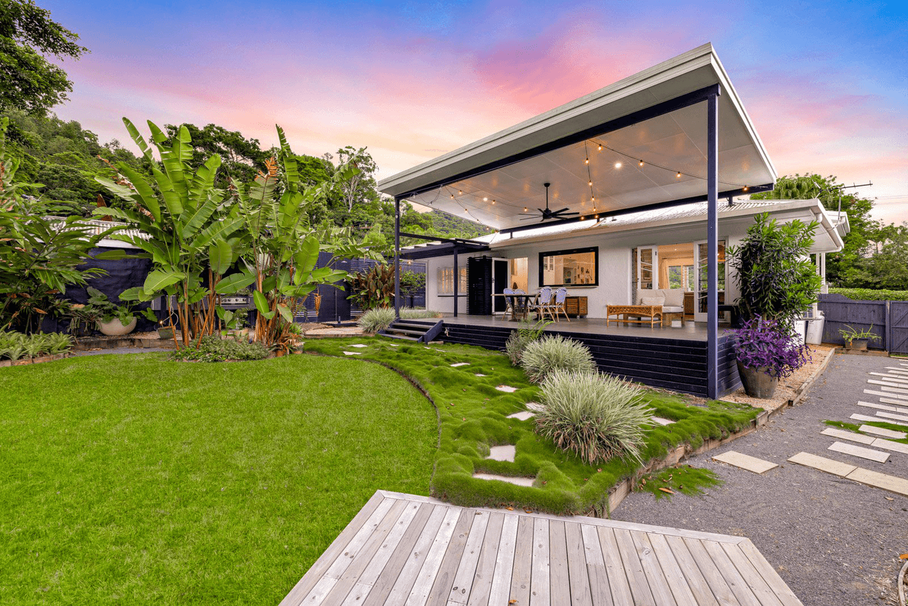 29 Fogarty Street, WHITFIELD, QLD 4870