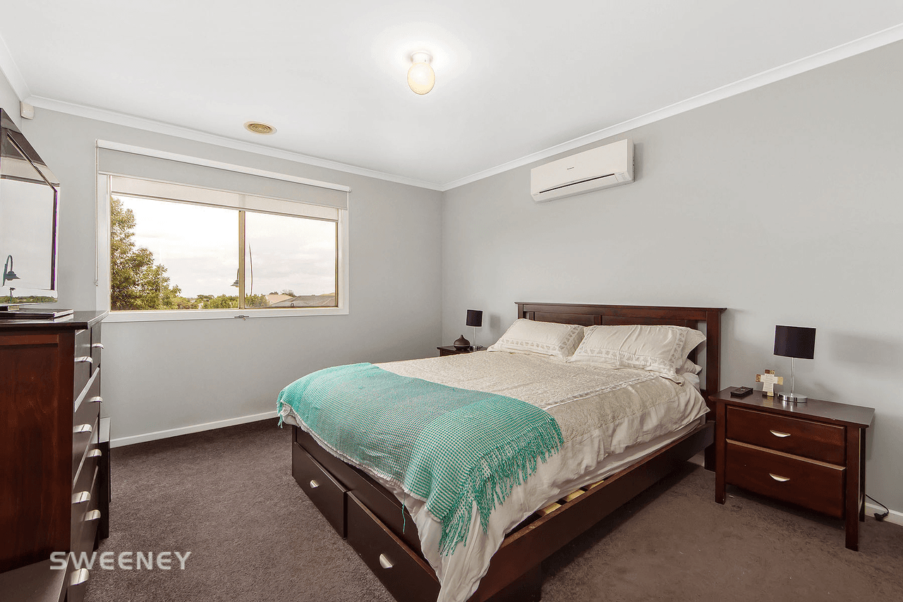 67 The Glades, Taylors Hill, VIC 3037