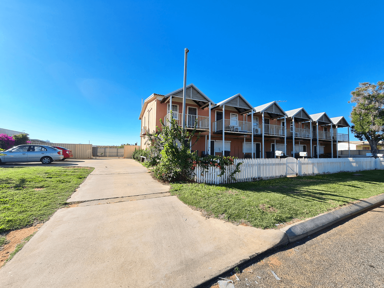 5 Hearn Place, CARNARVON, WA 6701