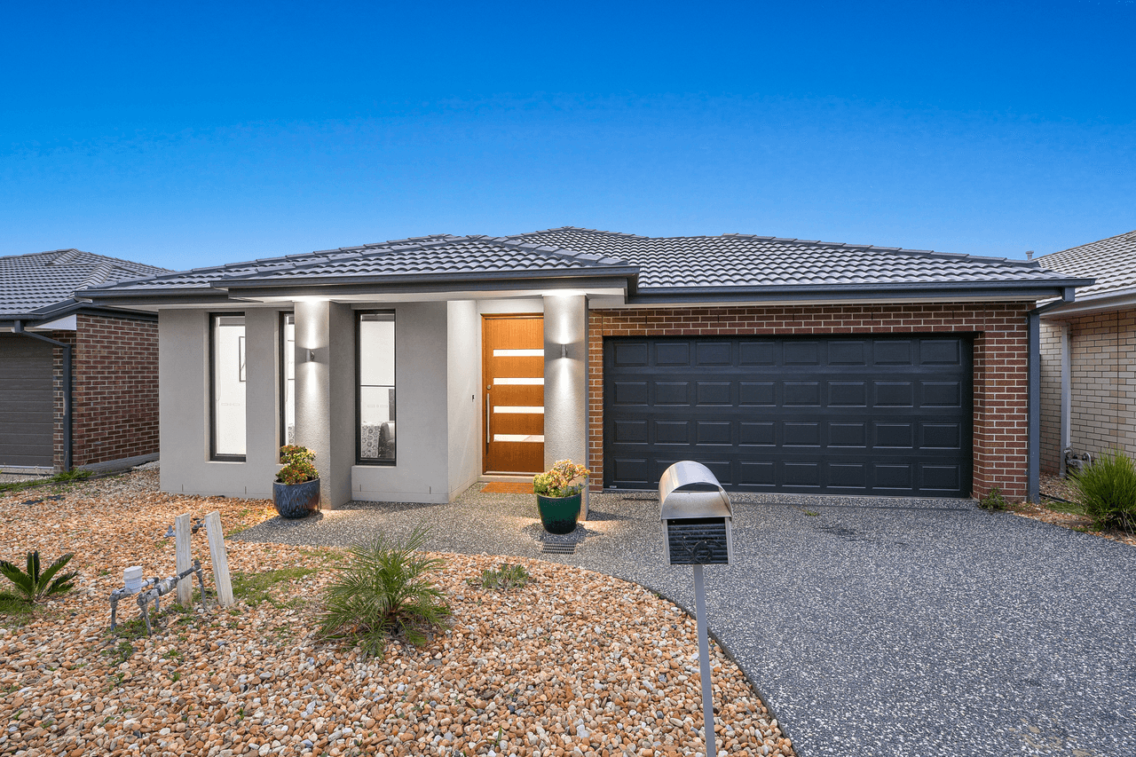 26 Barley Crescent, CLYDE NORTH, VIC 3978