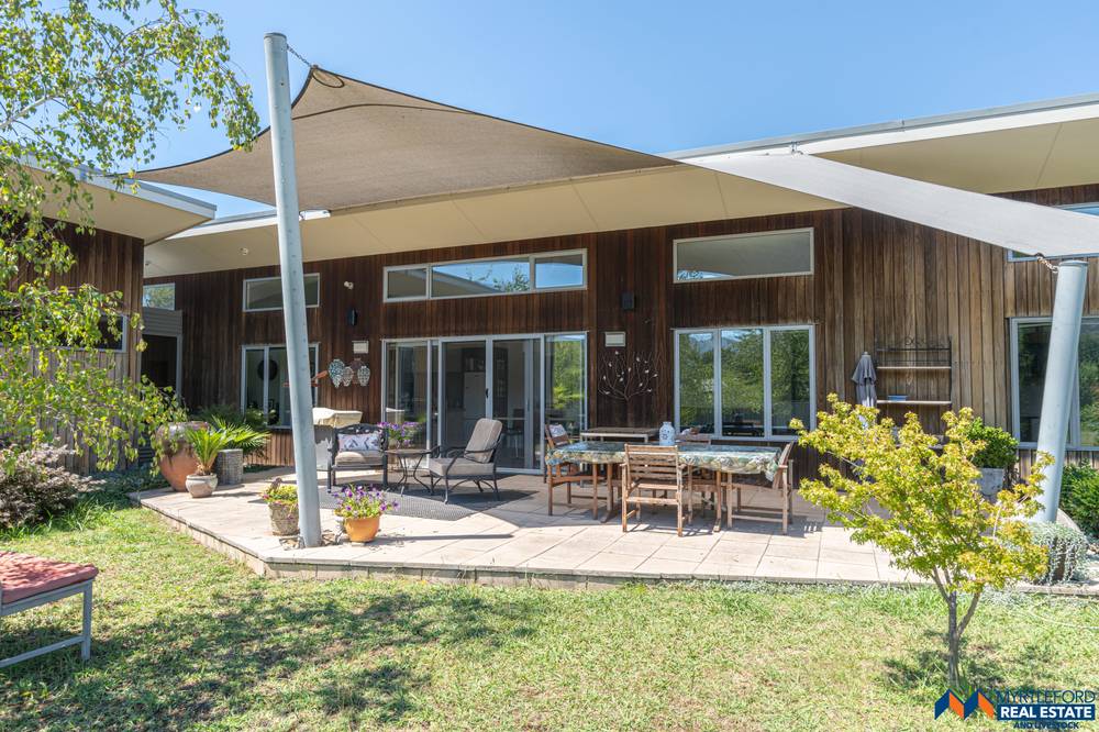2 Eliza Way, MYRTLEFORD, VIC 3737