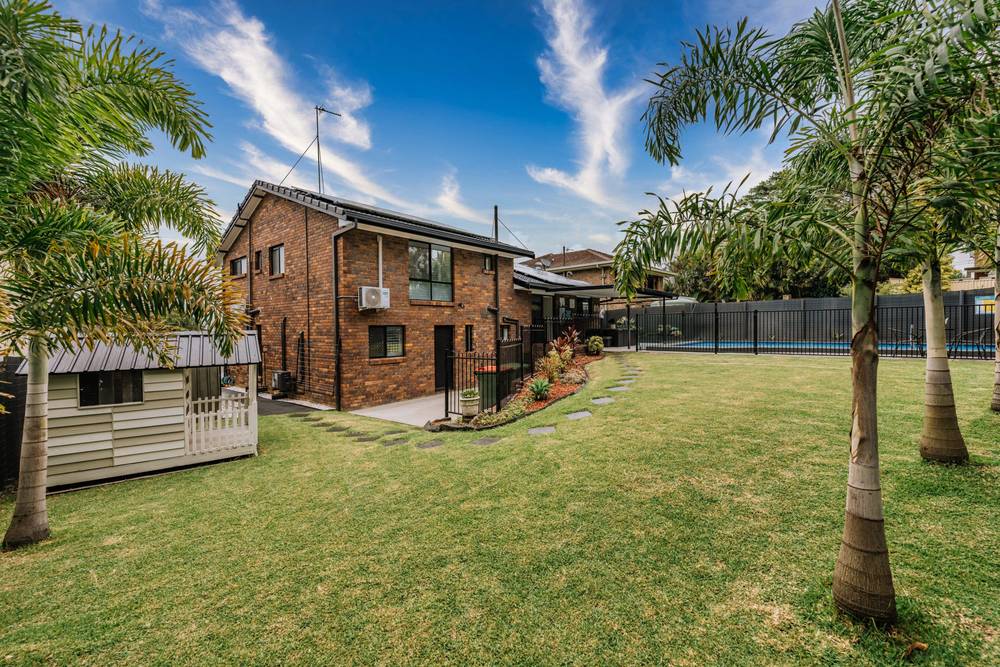 5 Mina Place, Southport, QLD 4215