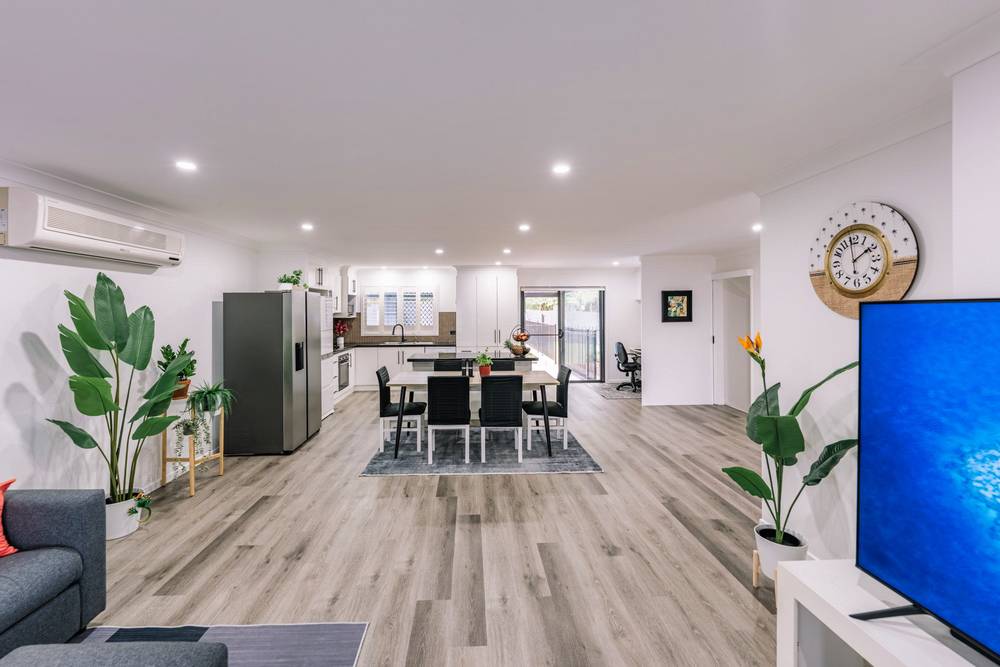 5 Mina Place, Southport, QLD 4215