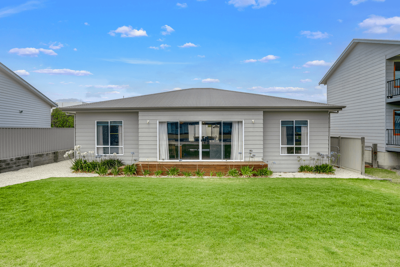 137 Newell Avenue, MIDDLETON, SA 5213