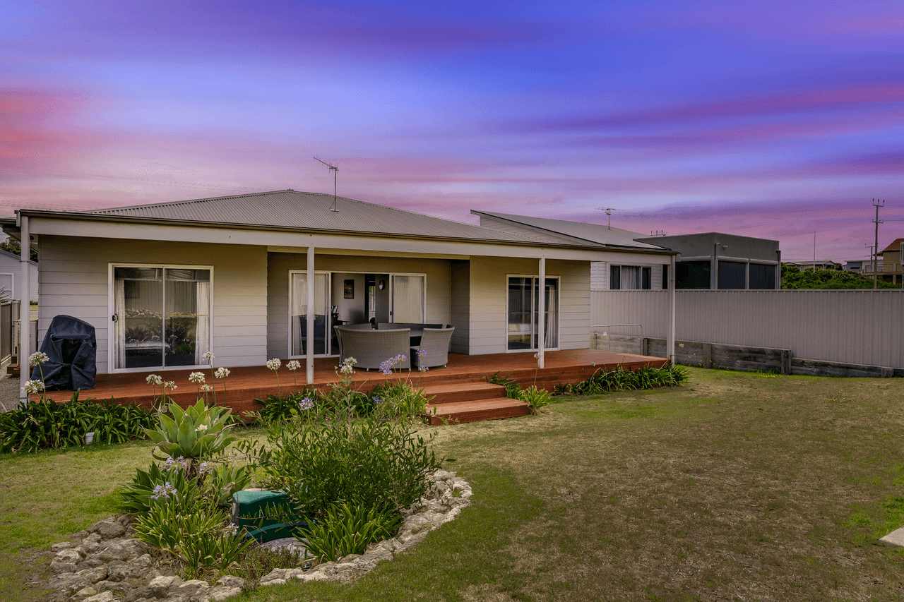 137 Newell Avenue, MIDDLETON, SA 5213