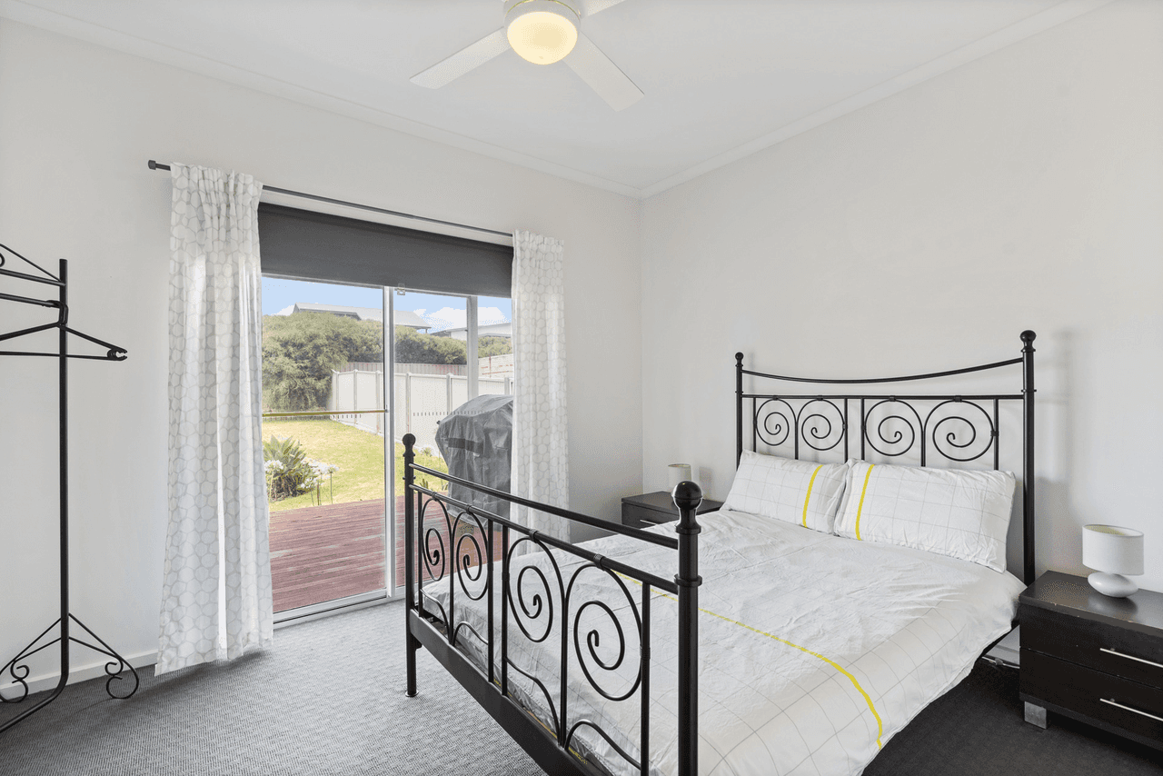 137 Newell Avenue, MIDDLETON, SA 5213