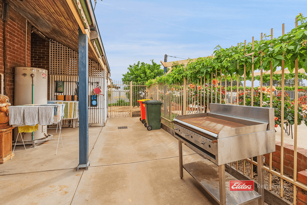 84 Railway Place, ELMORE, VIC 3558