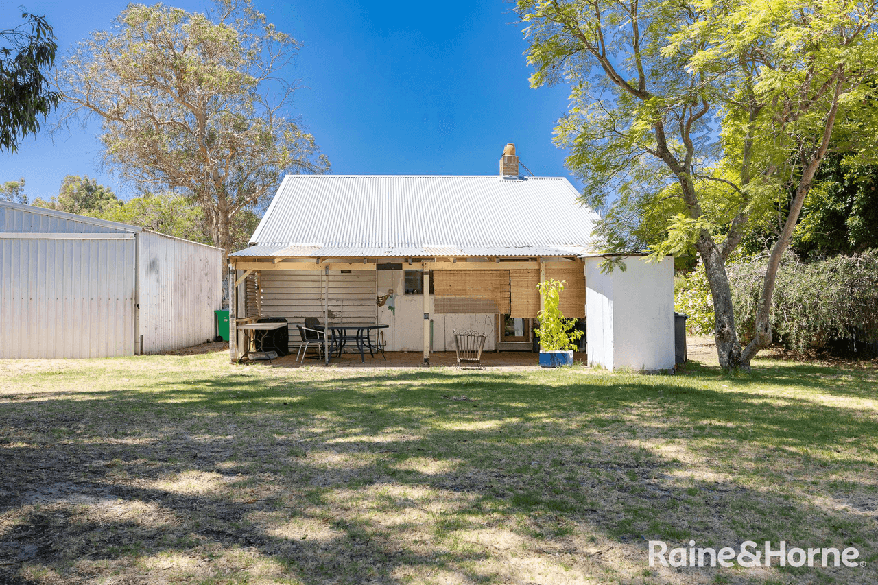 19 West Road, CAPEL, WA 6271