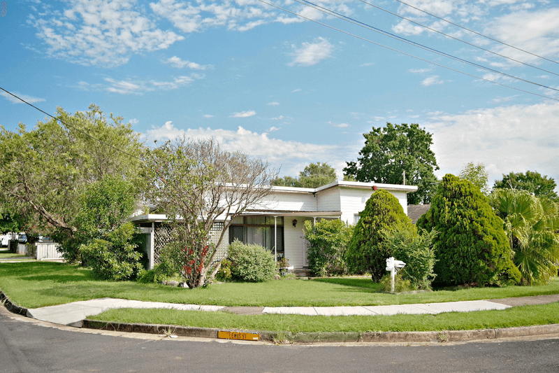 15 Lewis st, BRADBURY, NSW 2560