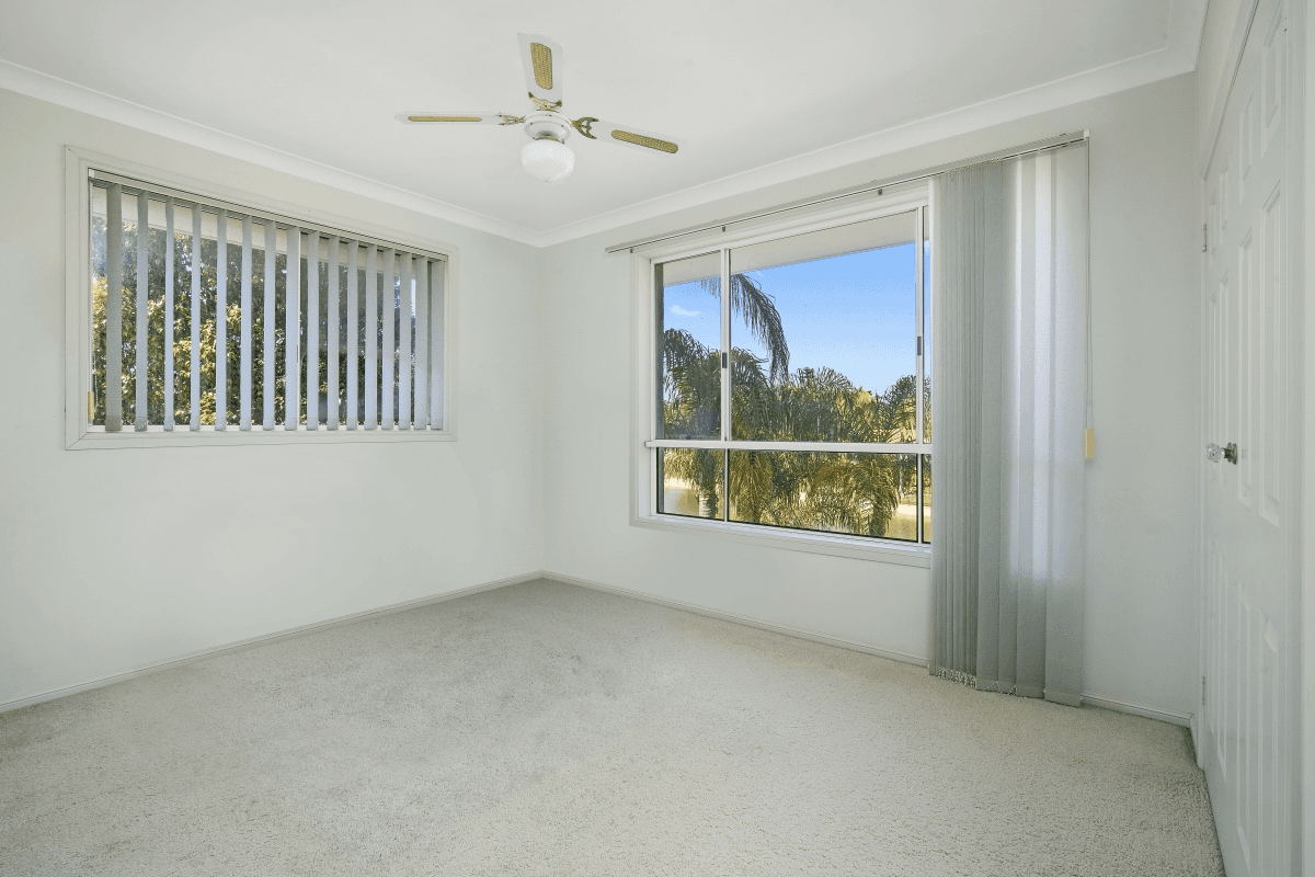 26 Drayton Terrace, Mermaid Waters, QLD 4218