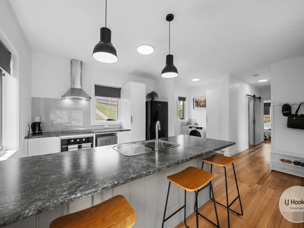 11 Allambee Crescent, GLEBE, TAS 7000