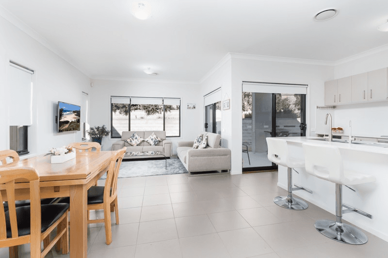 33 Treeland Circuit, KELLYVILLE, NSW 2155