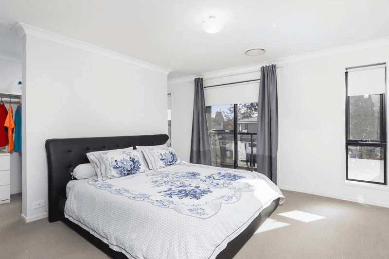 33 Treeland Circuit, KELLYVILLE, NSW 2155