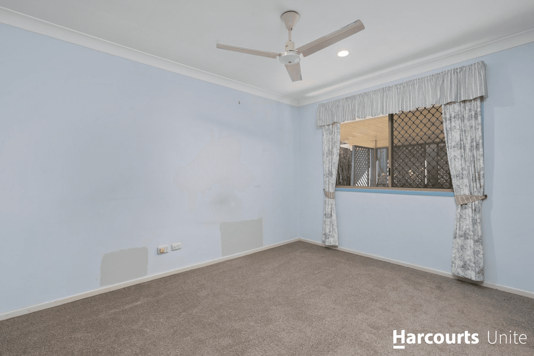 8 Jenelle Street, KALLANGUR, QLD 4503