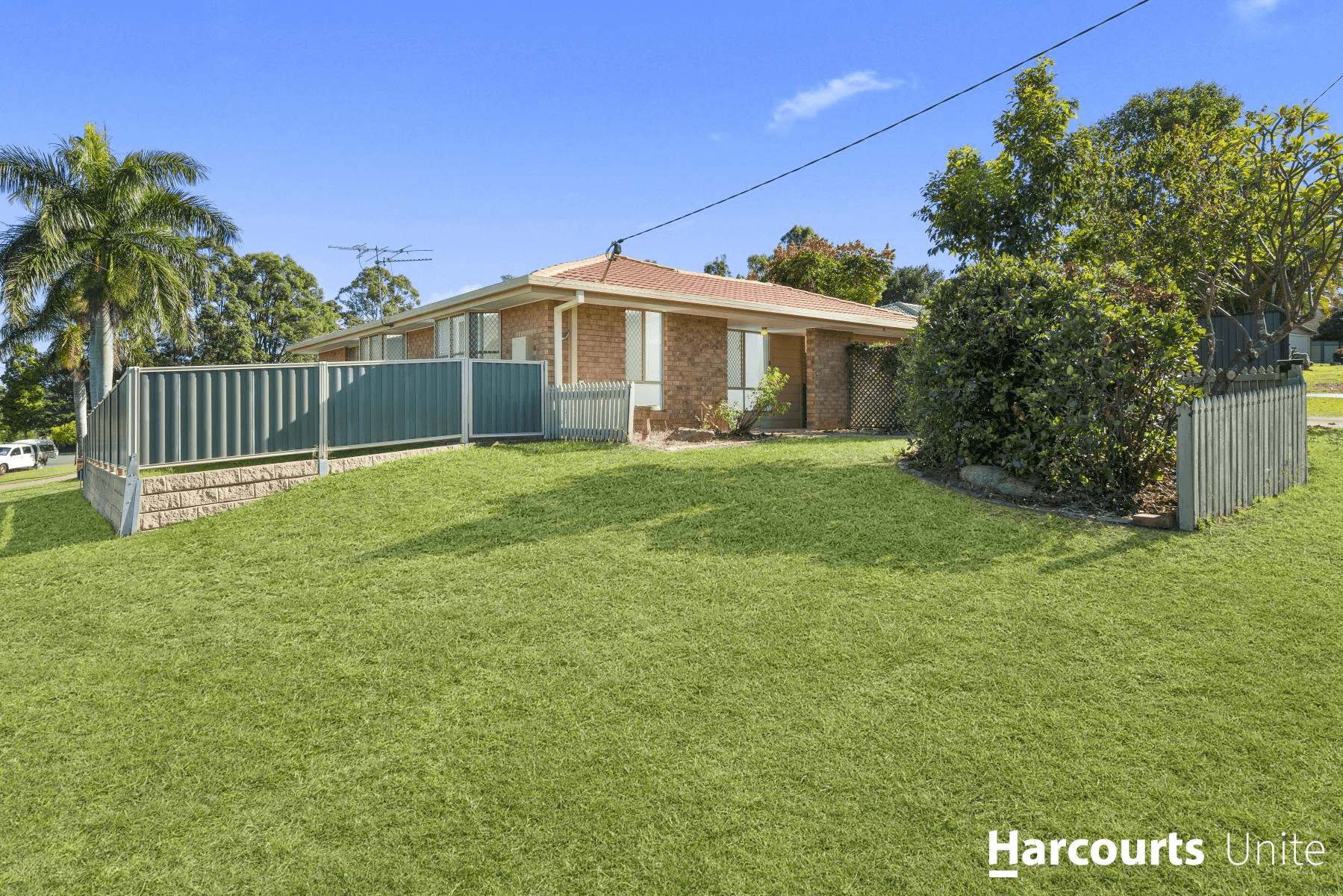 8 Jenelle Street, KALLANGUR, QLD 4503