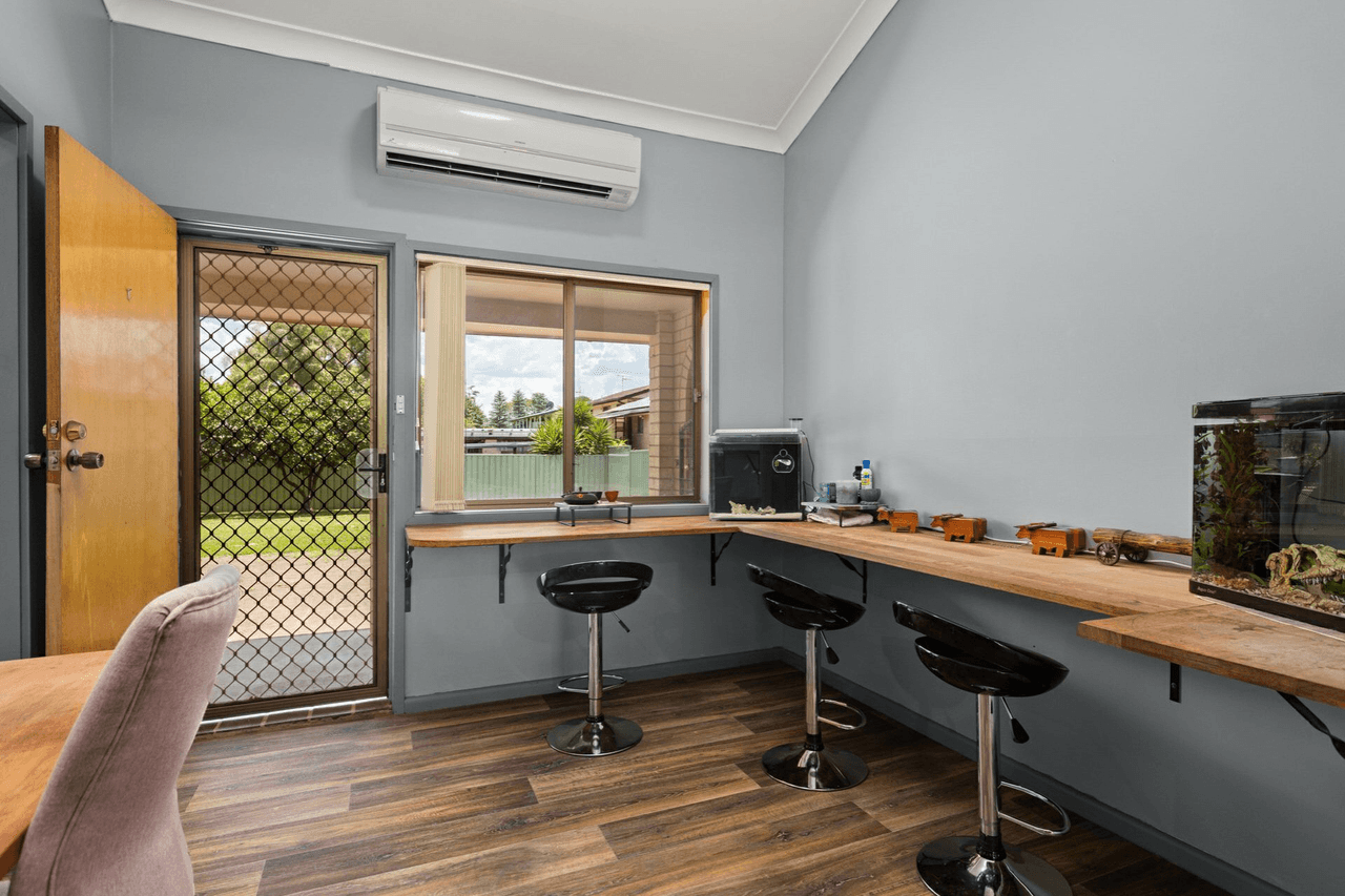 17 East Combined Street, WINGHAM, NSW 2429