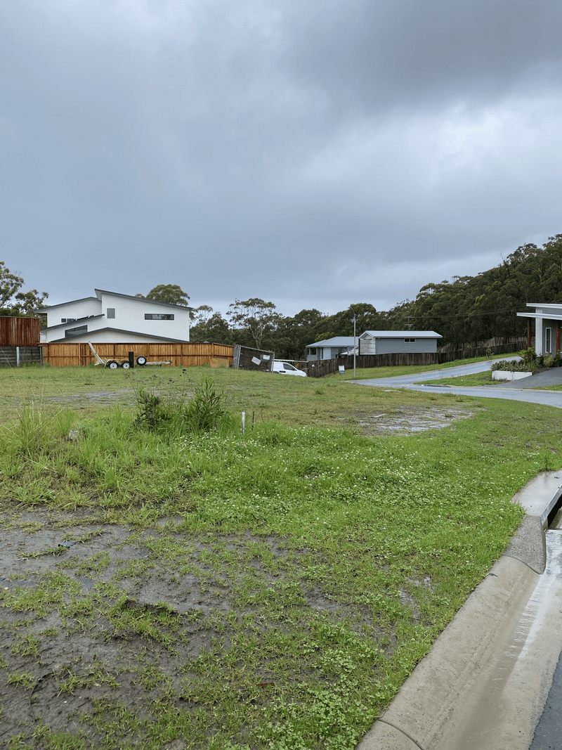 4 Reef circuit, Blueys Beach, NSW 2428