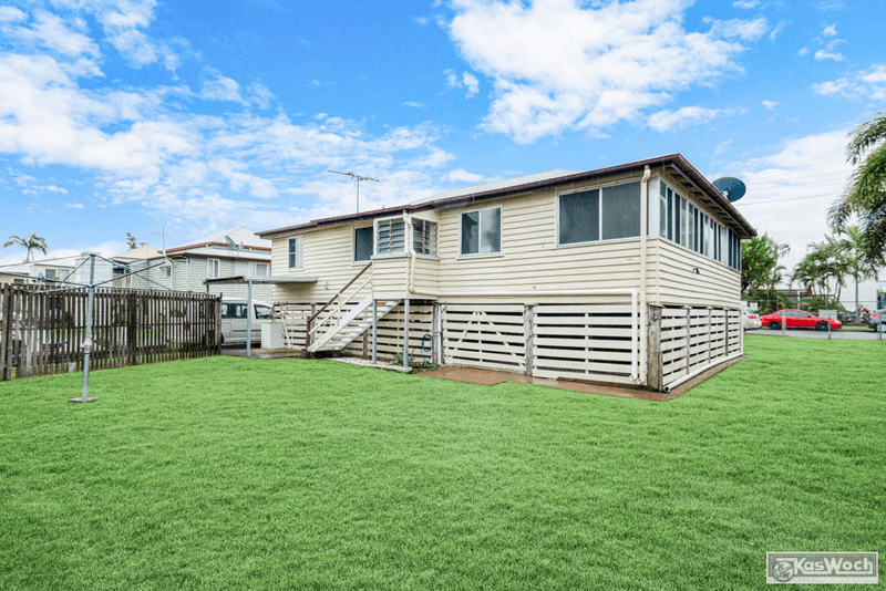 40 BURNETT STREET, BERSERKER, QLD 4701