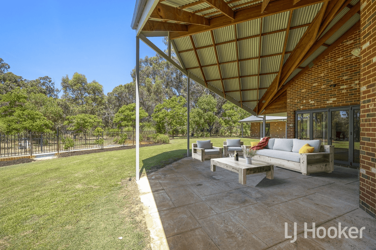 16 Harvest Circle, TWO ROCKS, WA 6037