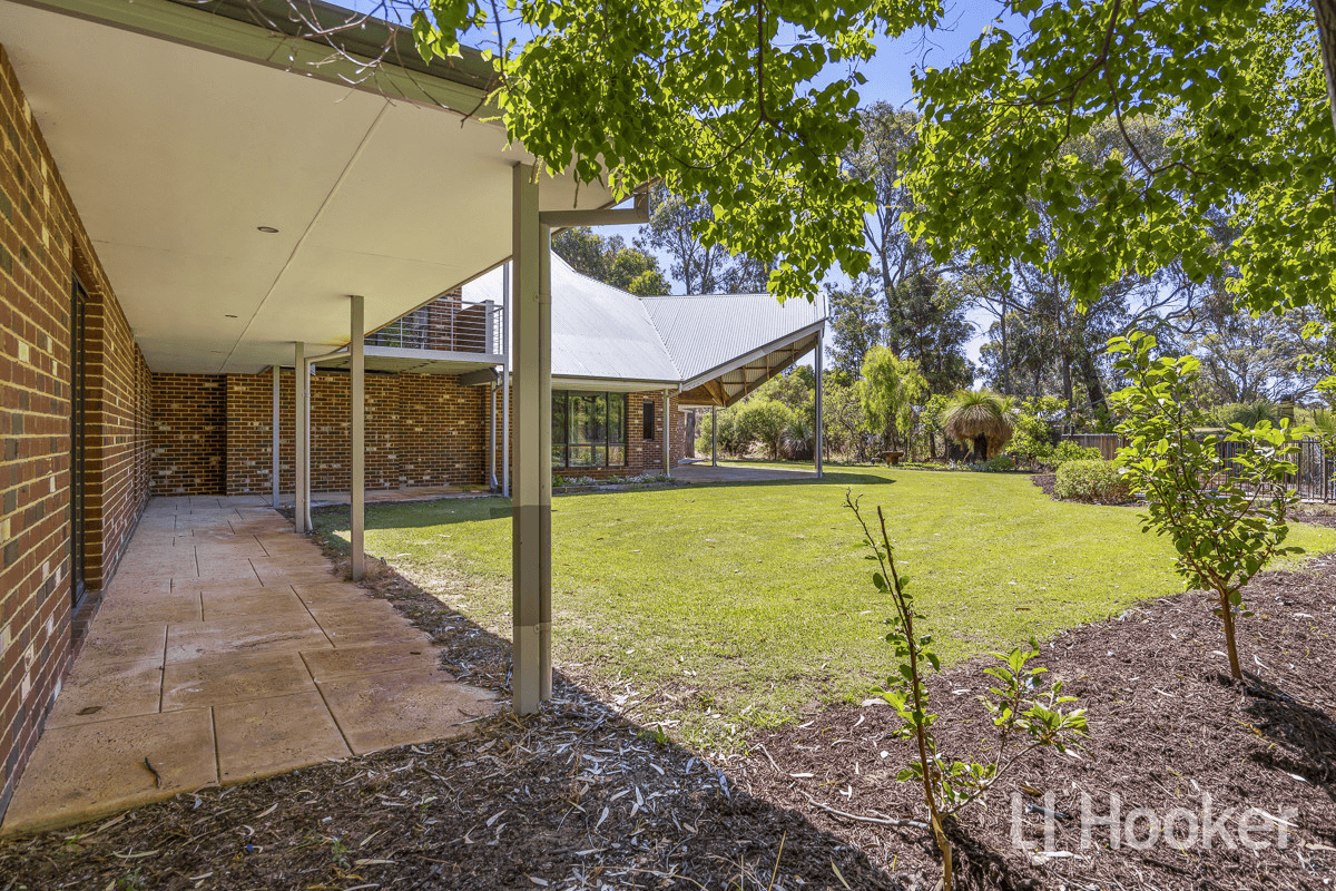 16 Harvest Circle, TWO ROCKS, WA 6037