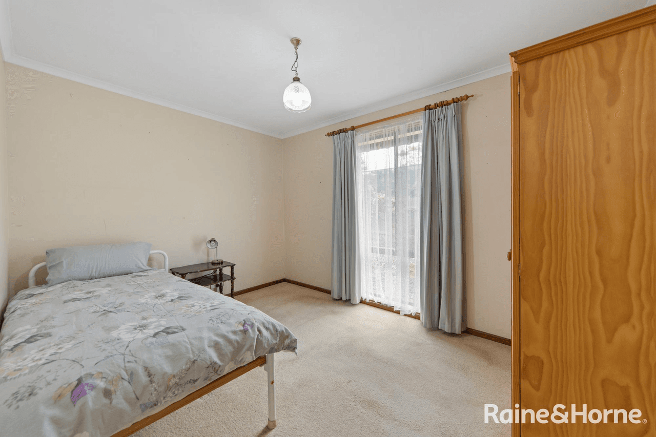 42 Leonard Road, MORPHETT VALE, SA 5162