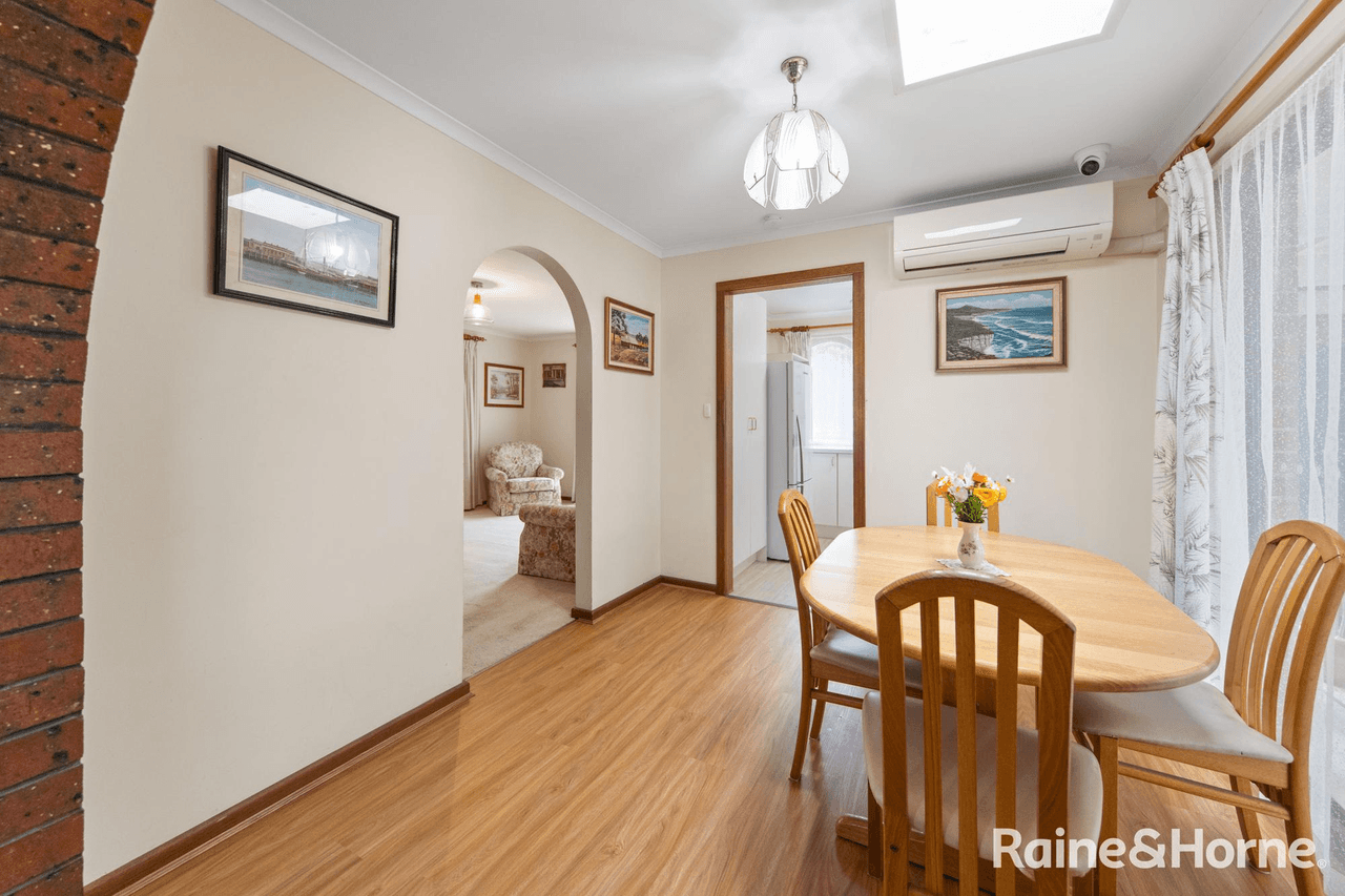 42 Leonard Road, MORPHETT VALE, SA 5162