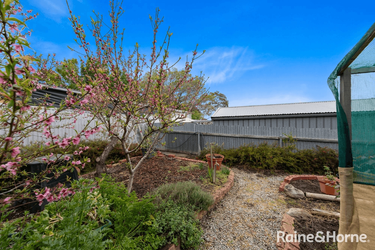 42 Leonard Road, MORPHETT VALE, SA 5162