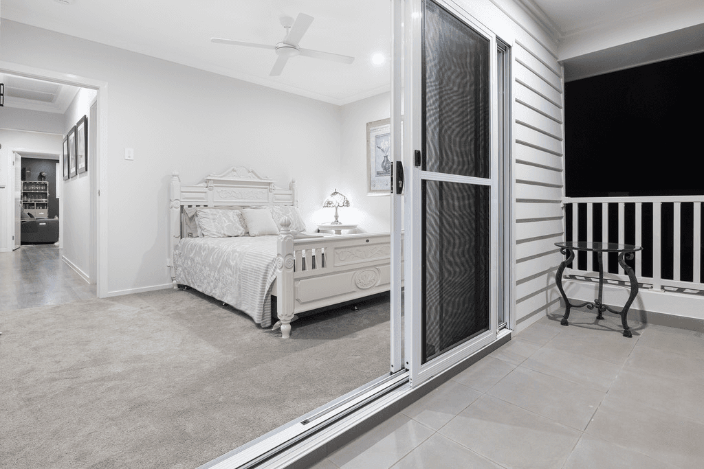 6 Havana Way, PARADISE POINT, QLD 4216