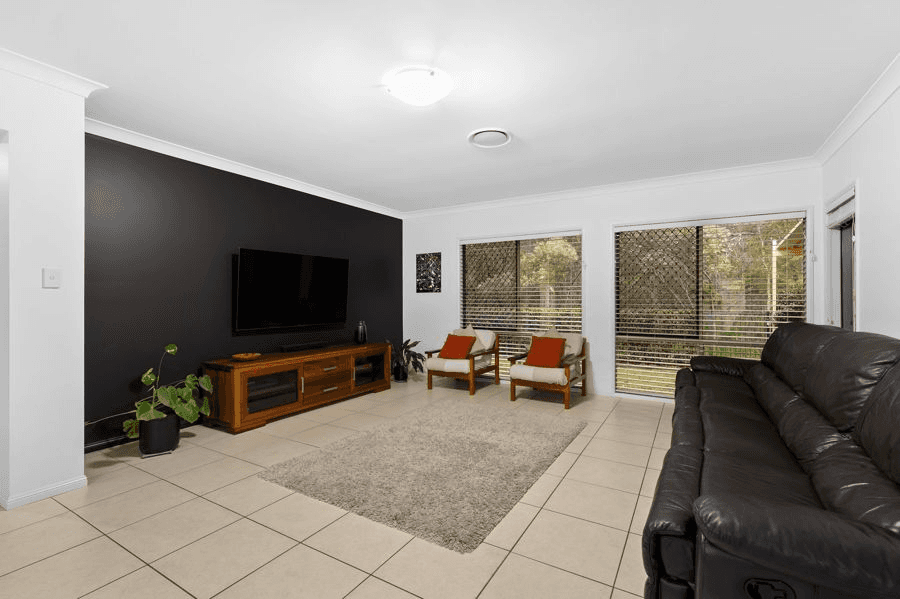 23 Banbrook Court, MOLENDINAR, QLD 4214