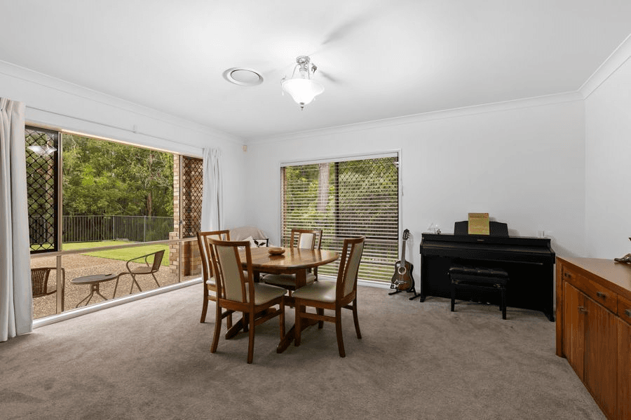 23 Banbrook Court, MOLENDINAR, QLD 4214