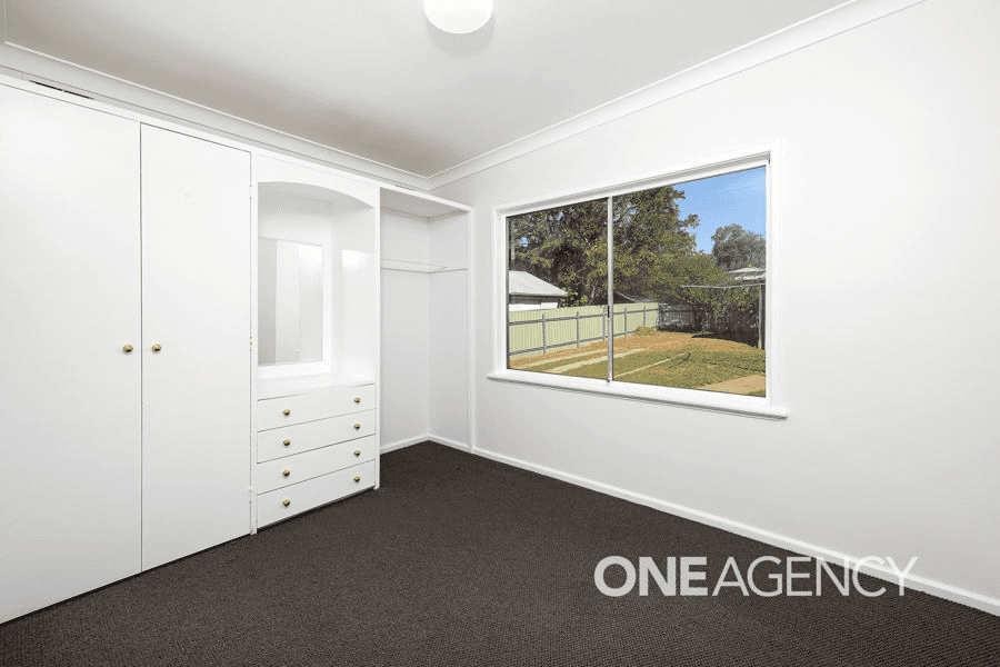 178 ASHMONT AVENUE, ASHMONT, NSW 2650