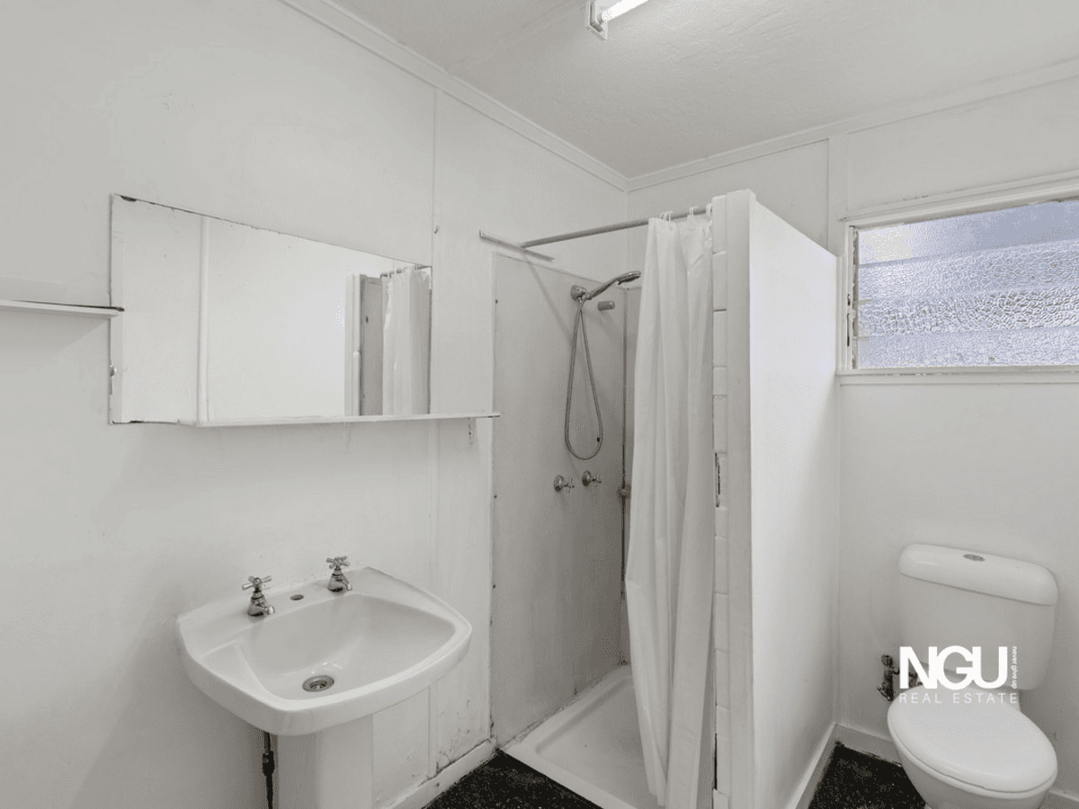 2 Daniel Street, Lowood, QLD 4311