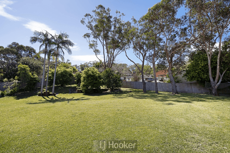 74 Hampstead Way, BALMORAL, NSW 2283